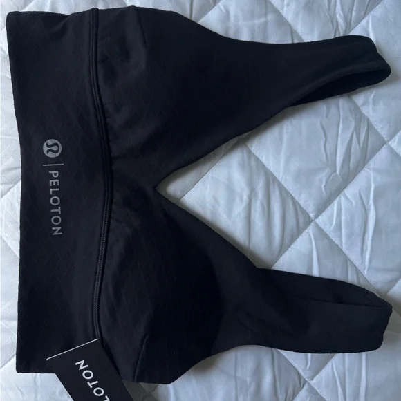 Lululemon Align V-Neck Diamond Bra C/D Cup NWT Peloton Light Support - Picture 3 of 3